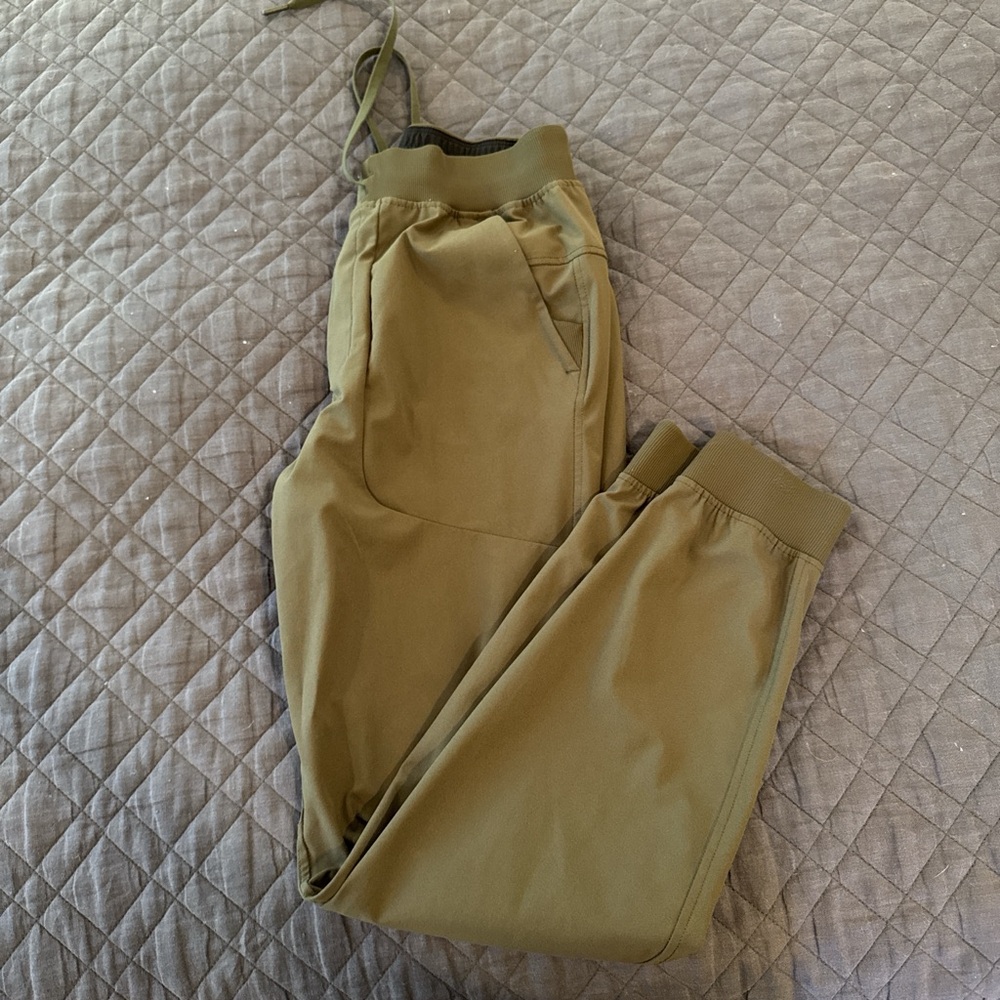 Green Lululemon joggers